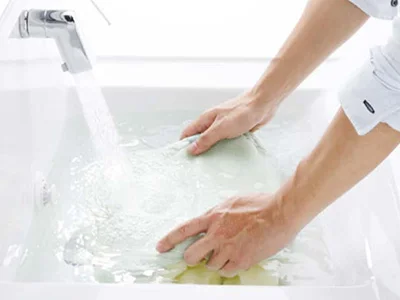 サッと拭くだけで汚れが落ちるひろびろ陶器ボウル